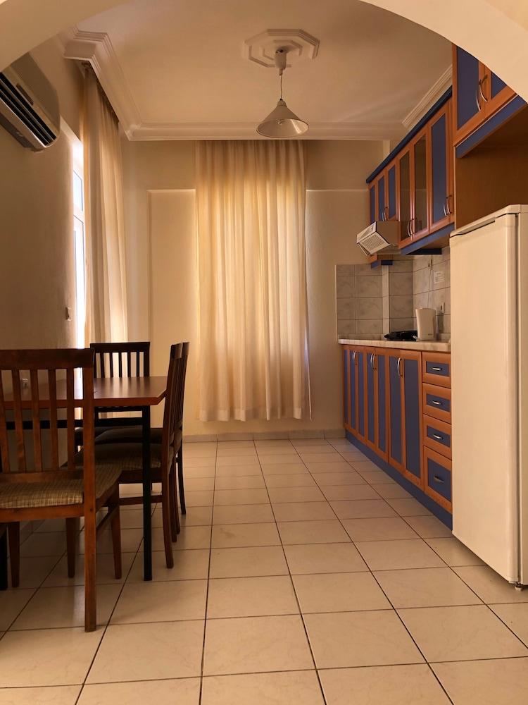 Melissa Garden Apart Hotel Сиде Екстериор снимка
