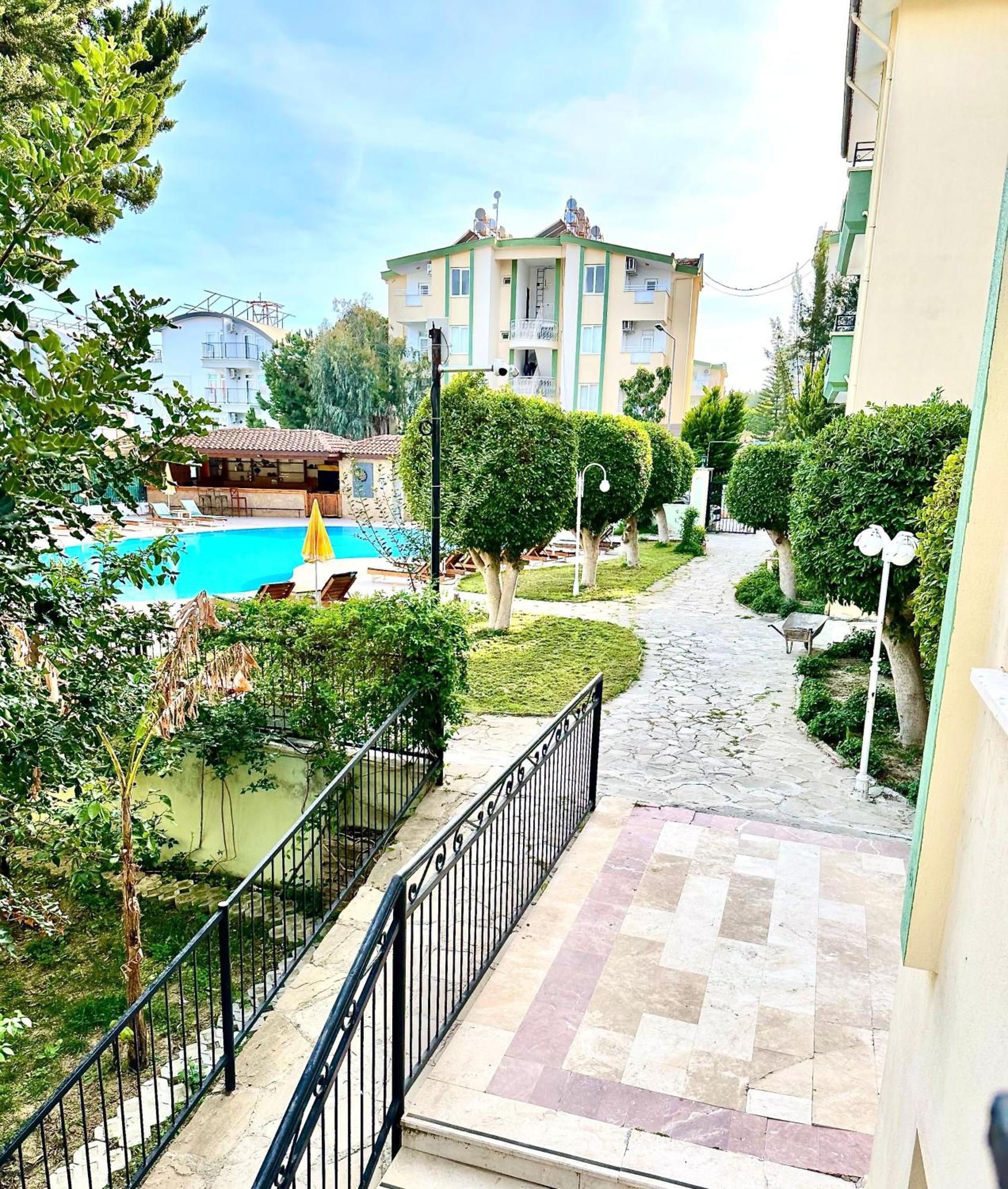 Melissa Garden Apart Hotel Сиде Екстериор снимка